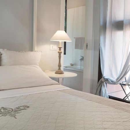 Hotel Bed In Bo Saragozza Bologna Exterior foto