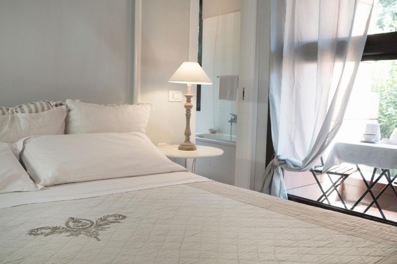 Hotel Bed In Bo Saragozza Bologna Exterior foto